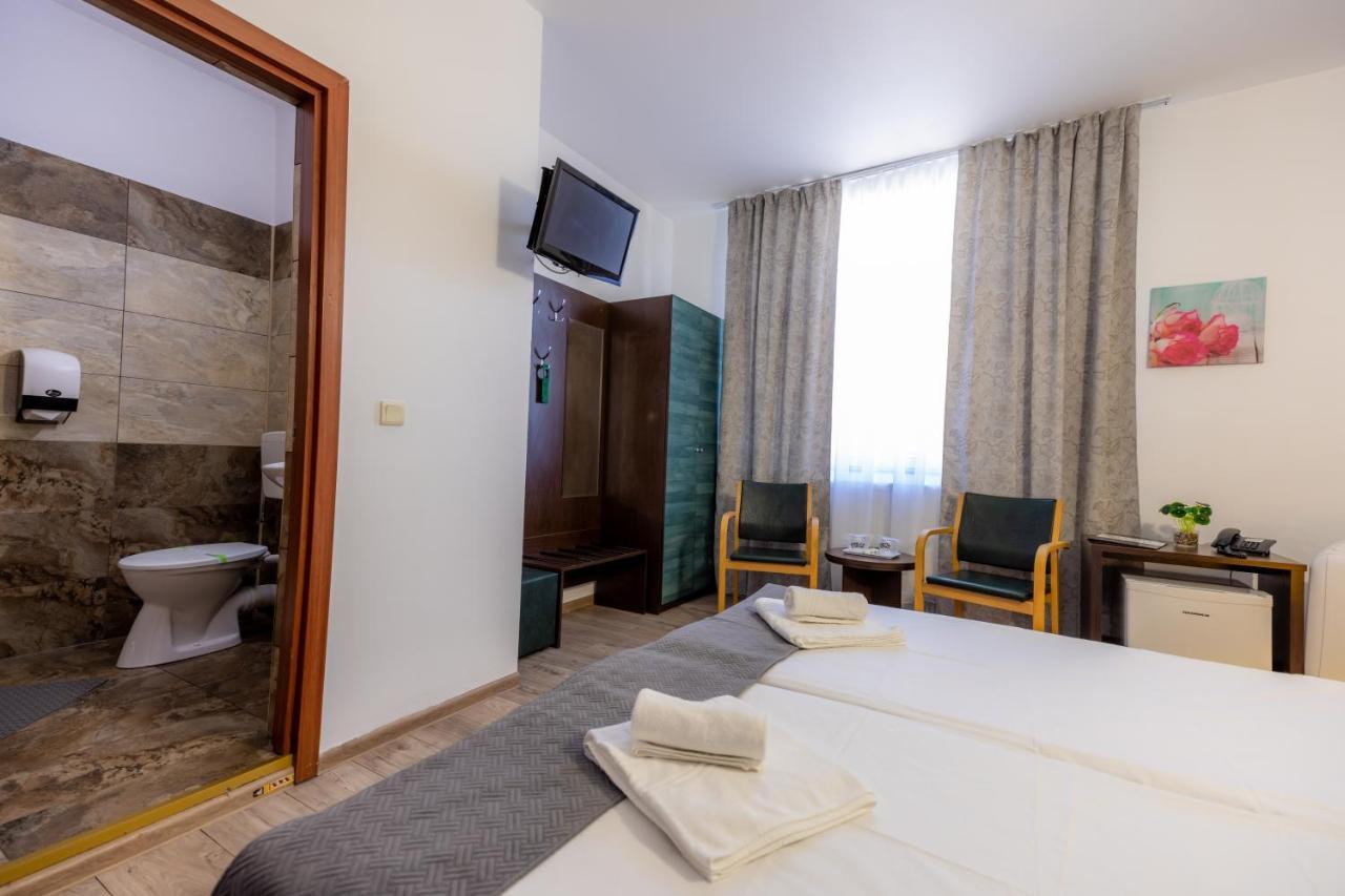 Hotel Sir Lujerului بوخارست المظهر الخارجي الصورة