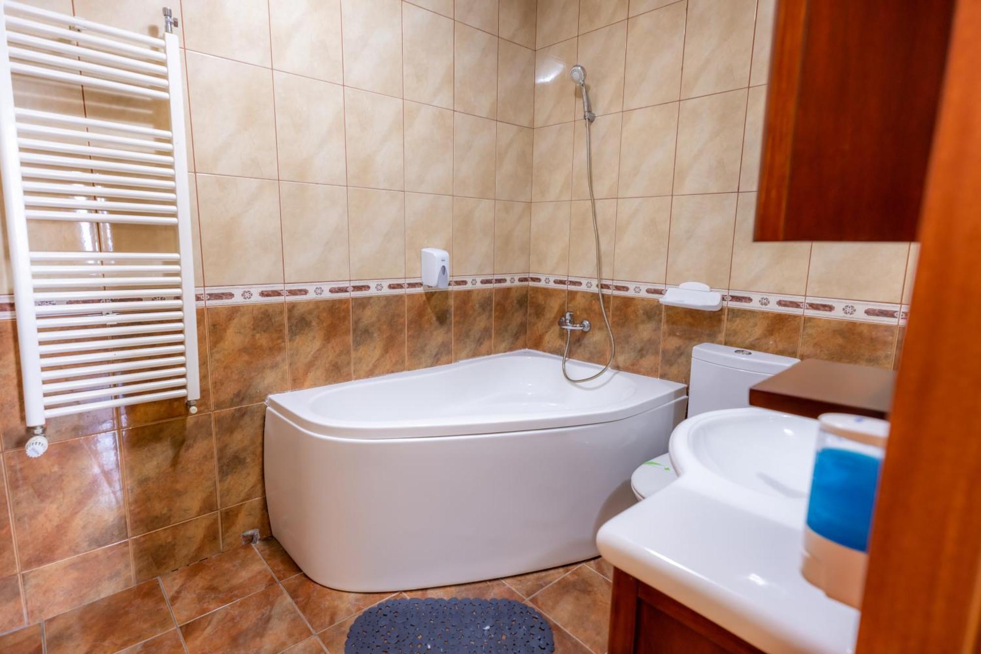 Hotel Sir Lujerului بوخارست المظهر الخارجي الصورة